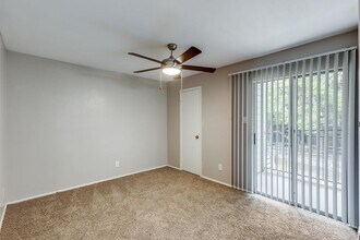 Mission James Place Apartments in Austin, TX - Building Photo - Building Photo