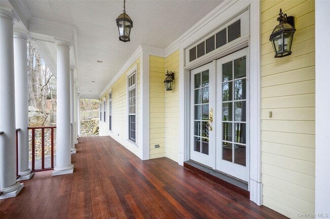 5 Country Ln in Mamaroneck, NY - Building Photo - Building Photo