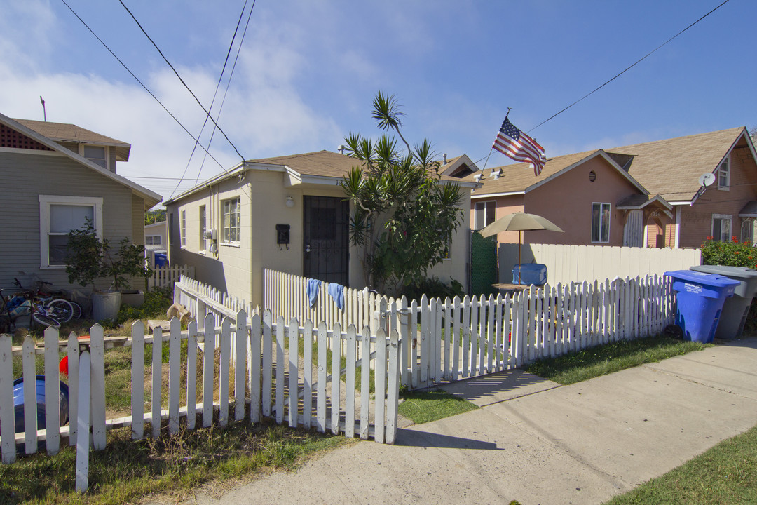 1328 Hoover Ave in National City, CA - Building Photo