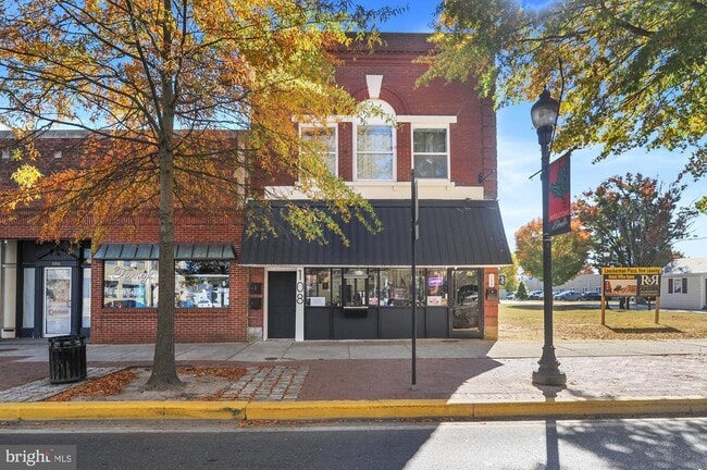 property at 108 W Loockerman St