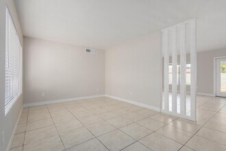 1020 W Santa Cruz Dr in Tempe, AZ - Building Photo - Building Photo