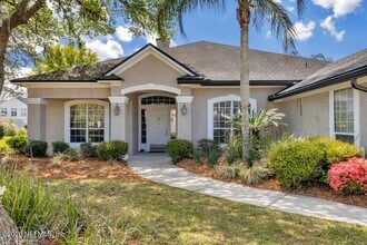 137 Oak View Cir in Palm Valley, FL - Building Photo - Building Photo