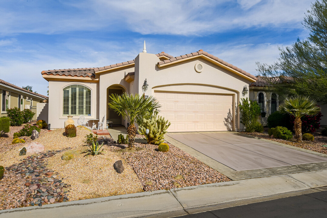 80538 Avenida Camarillo in Indio, CA - Foto de edificio