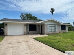 711 Cisneros St in Port Isabel, TX - Building Photo - Building Photo