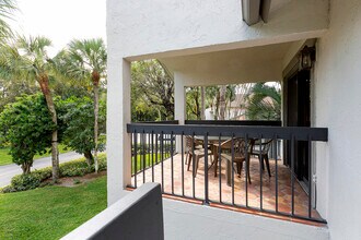 11355 Pond View Dr in Wellington, FL - Building Photo - Building Photo