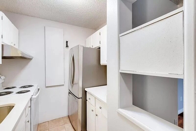 5875 E Iliff Ave in Denver, CO - Building Photo