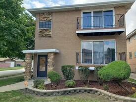 368 Luella Ave in Calumet City, IL - Building Photo