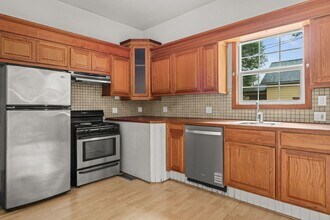 70 NE Tillamook St in Portland, OR - Building Photo - Building Photo