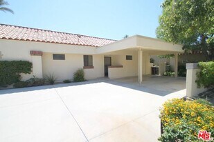 40590 La Costa Cir E in Palm Desert, CA - Building Photo