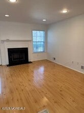 325 Towne Dr in Englishtown, NJ - Building Photo - Building Photo