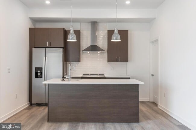 property at 710 N 16th St