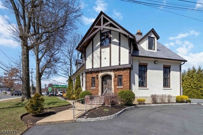 266 W Main St in Denville, NJ - Building Photo - Building Photo