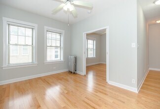 1932 W Winona St, Unit 3 in Chicago, IL - Building Photo - Building Photo