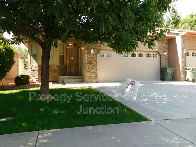 property at 1625 Treehaven Ct