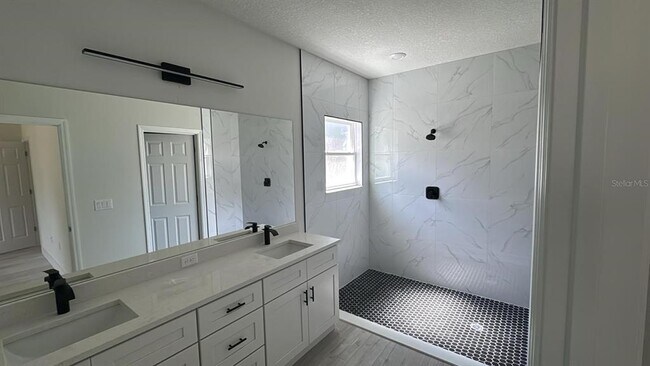 1481 W Landmark Dr in Citrus Springs, FL - Building Photo - Building Photo