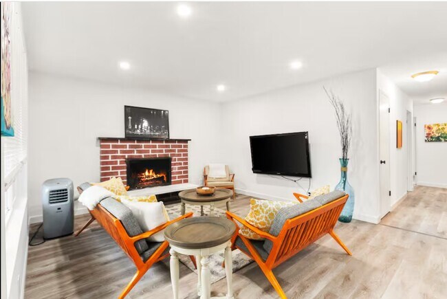 1803 15th Ave S, Unit 1803