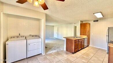 5236 W Peoria Ave in Glendale, AZ - Building Photo - Building Photo