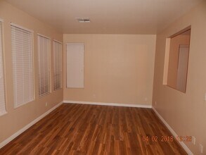 1204 Padre Serra in Las Vegas, NV - Building Photo - Building Photo