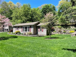 1& Ryder Ct in Stony Point, NY - Foto de edificio - Building Photo