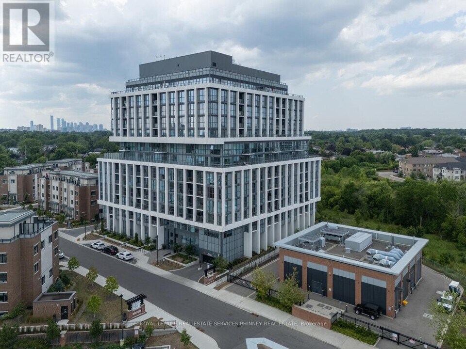 1063 Douglas McCurdy Cmn in Mississauga, ON - Building Photo