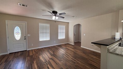 3036 Corley Ave in Beaumont, TX - Building Photo - Building Photo