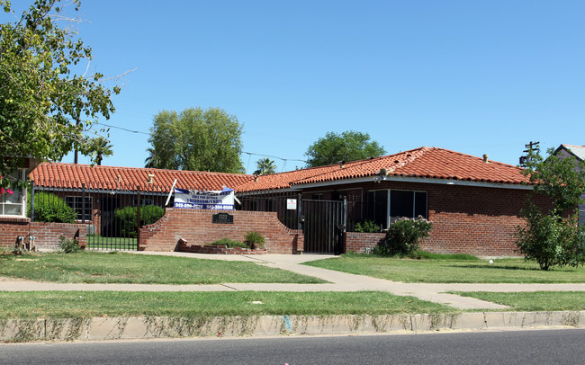 1322 W Roosevelt St in Phoenix, AZ - Foto de edificio - Building Photo