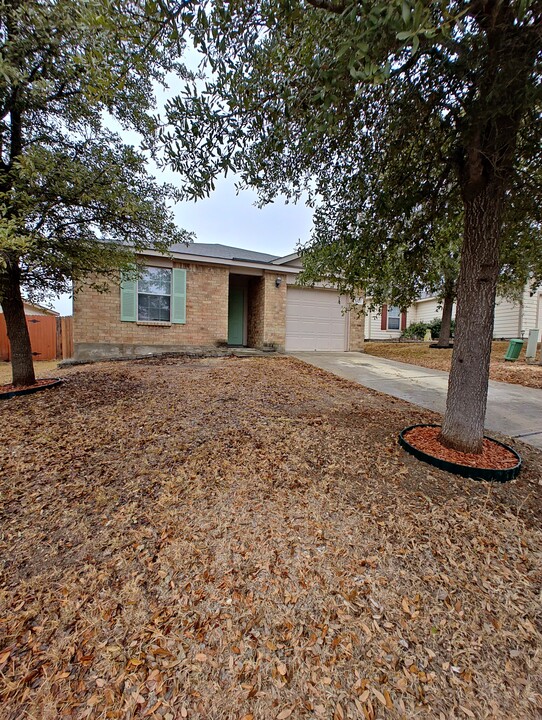 11123 Pecan Canyon in San Antonio, TX - Building Photo