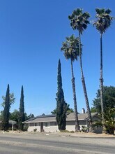 1650 Farm Bureau Rd in Concord, CA - Foto de edificio - Building Photo