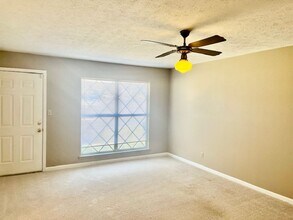 3301 Garden Lakes Pkwy in Rome, GA - Building Photo - Building Photo