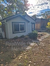 299 Gresham St in Ashland, OR - Building Photo - Building Photo