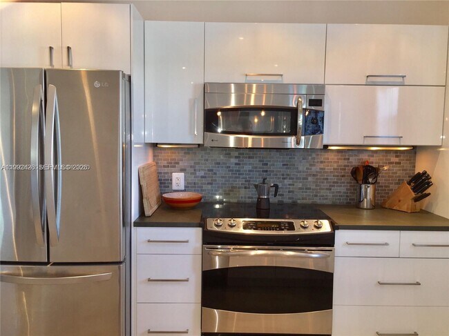 618 Euclid Ave in Miami Beach, FL - Foto de edificio - Building Photo