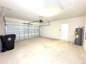 1012 Victoria Parc Ave in Orange City, FL - Building Photo - Building Photo
