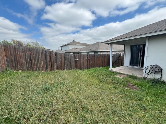 15308 Lady Elizabeth Ln in Pflugerville, TX - Building Photo - Building Photo