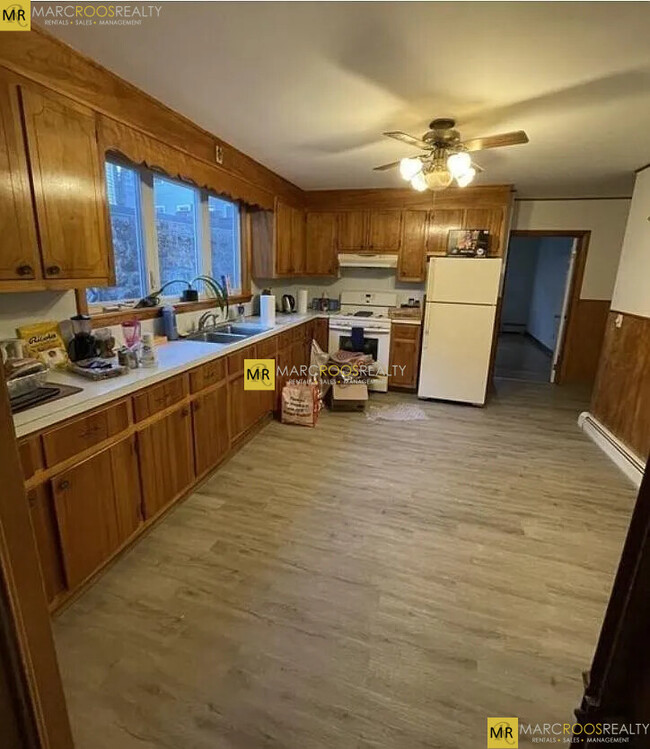 161 Otis St, Unit 2 in Cambridge, MA - Building Photo - Building Photo