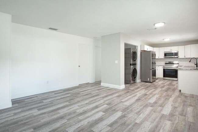 2125 Jacobs Rd in Fort Pierce, FL - Building Photo - Building Photo