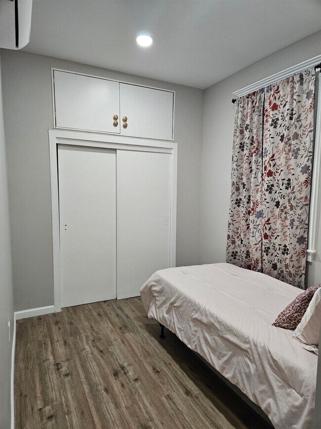 1300 43rd St in North Bergen, NJ - Building Photo - Building Photo