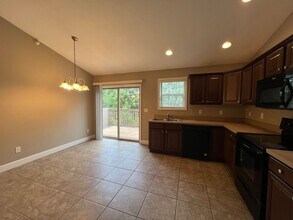 2720 W Willowlake Dr in Peoria, IL - Building Photo - Building Photo