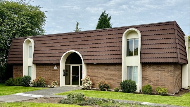 property at 11012 NE 68th St