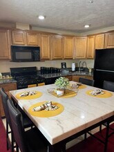 9510 Calvert Manor Ct in Fort Washington, MD - Building Photo - Building Photo