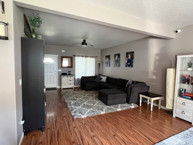 1335 SW Lehman Ct in Pullman, WA - Foto de edificio - Building Photo