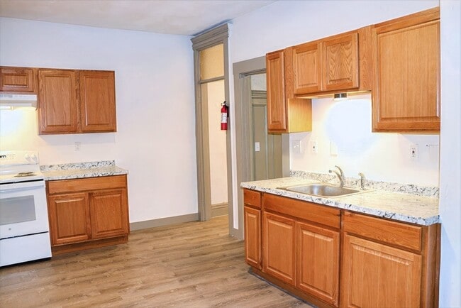 property at 6 Waumbeck St