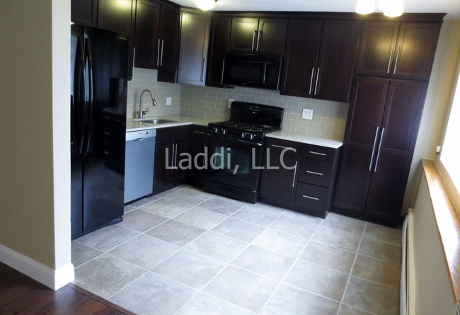 5 Fernview Ave, Unit one in North Andover, MA - Building Photo - Building Photo