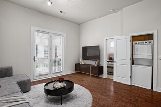 West 39th Street in Kansas City, MO - Foto de edificio - Interior Photo