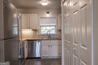 587 Wedgewood Dr in Alpharetta, GA - Building Photo - Building Photo