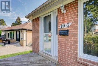 1403 Glen Rutley Cir in Mississauga, ON - Building Photo - Building Photo