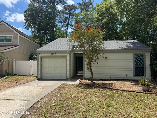 8550 Goldeneye Ln