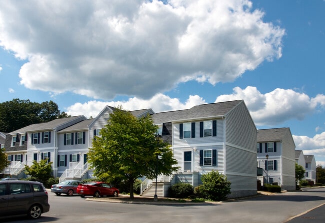 State College Collective on Aaron in State College, PA - Foto de edificio - Building Photo