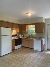 696 South St in Highland, NY - Building Photo - Building Photo