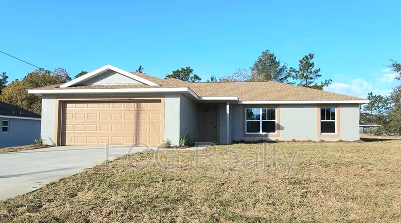 240 Locust Pass Dr in Ocala, FL - Building Photo