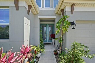 5503 Madrigal Wy in Apollo Beach, FL - Building Photo - Building Photo